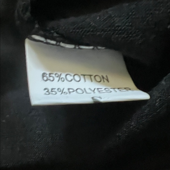 St Patrick’s Day Irish Clover Shamrocks Lucky Green & Leopard V-neck (Women’s S) - Picture 2 of 4